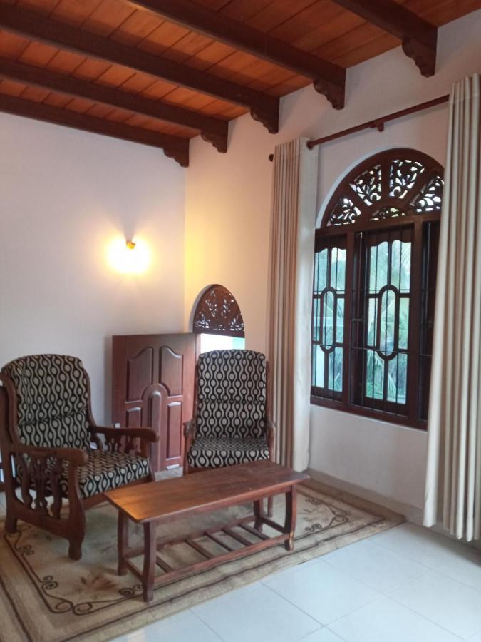 Tharul Home เบนโตตา ภายนอก รูปภาพ