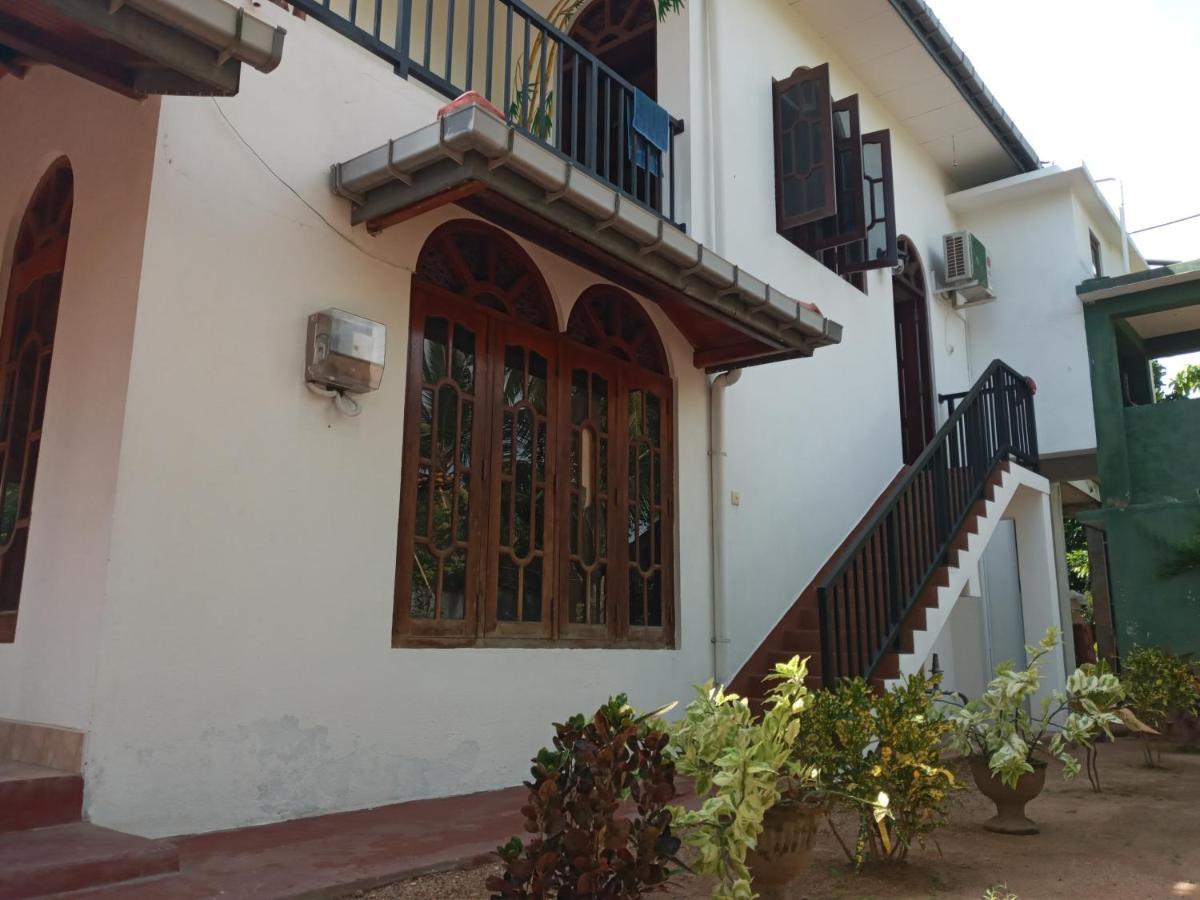 Tharul Home เบนโตตา ภายนอก รูปภาพ